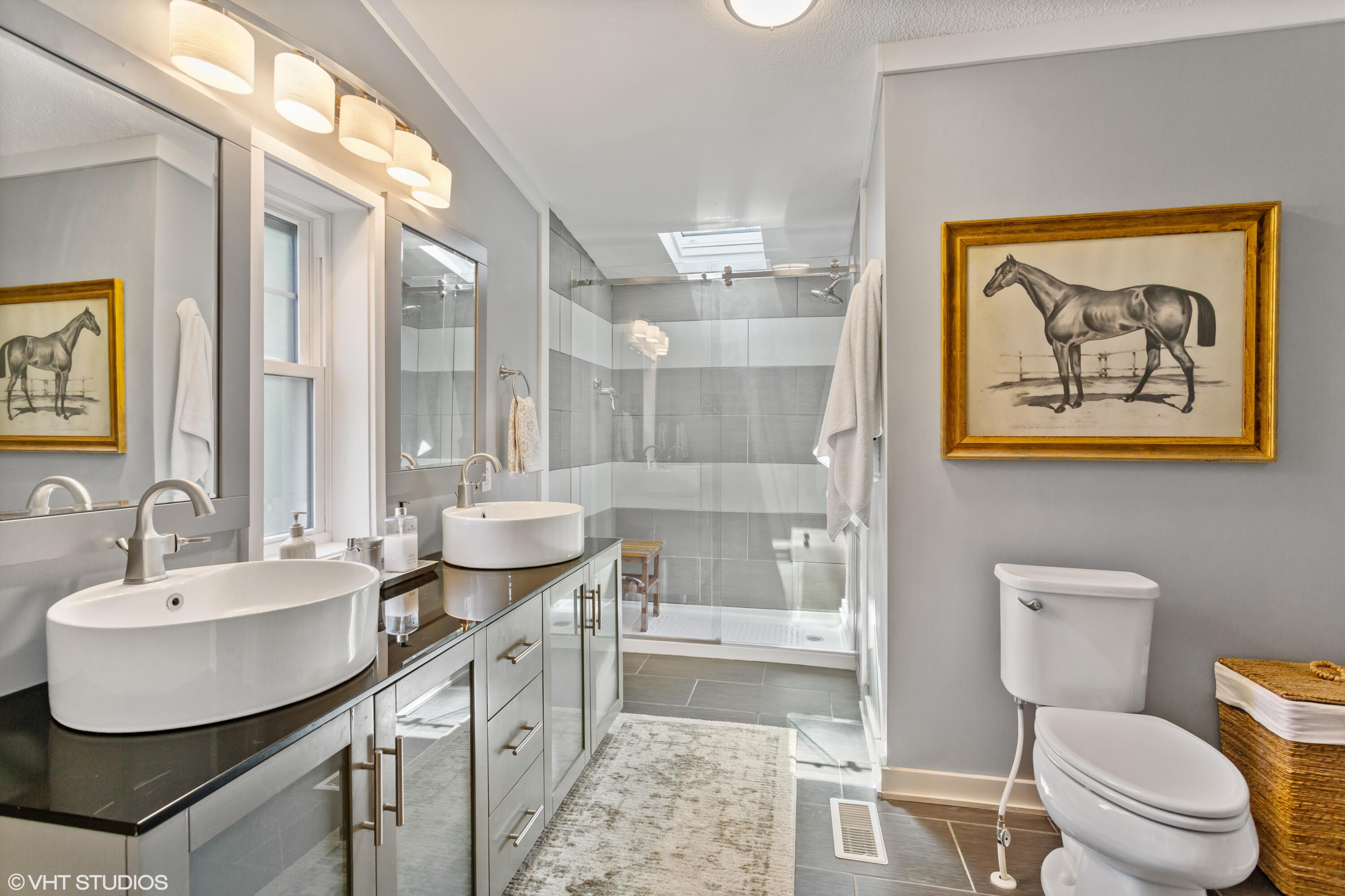 11714 Baldwin Road Bridgman, MI 49106 - Photo 8 of 15 09_11714BaldwinRd_13_PrimaryBathroom_HiR