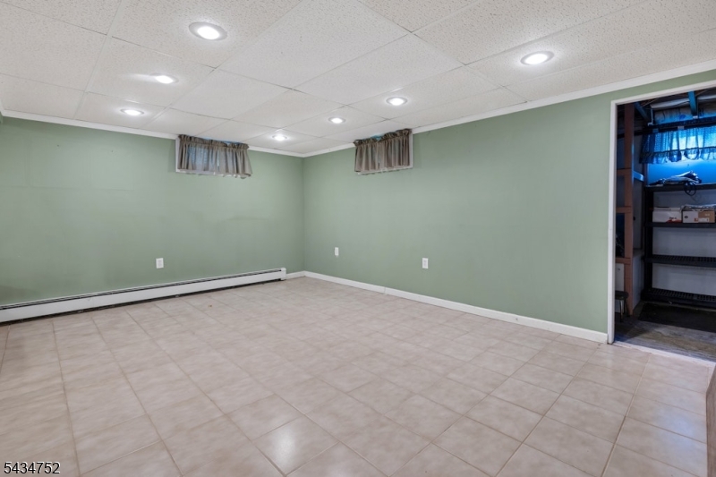 185 Ratzer Road Wayne, NJ 07470 - Photo 9 of 36