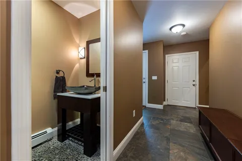 $1,395,000 | 258 Woodridge Drive, North Kingstown, RI 02874