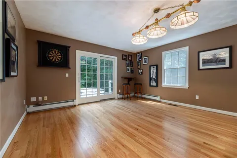 $1,395,000 | 258 Woodridge Drive, North Kingstown, RI 02874