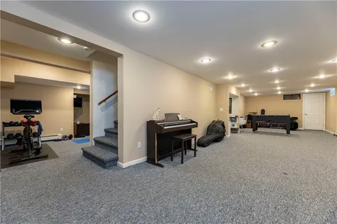 $1,395,000 | 258 Woodridge Drive, North Kingstown, RI 02874