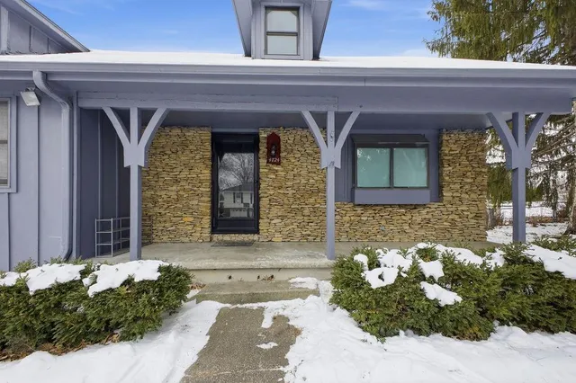 $284,900 | 4724 Arrowhead Drive, St. Joseph, MO 64506