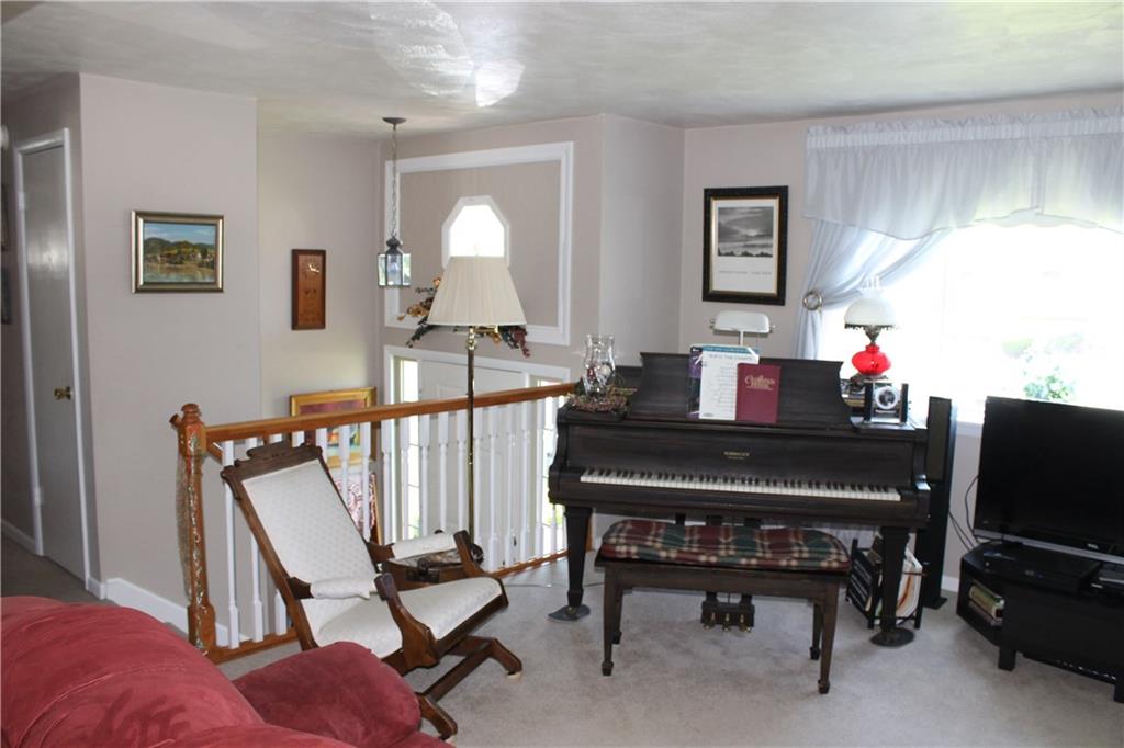 1824 Cowling Road Scottdale, PA 15683 - Photo 2 of 22 Gallery Image 2
