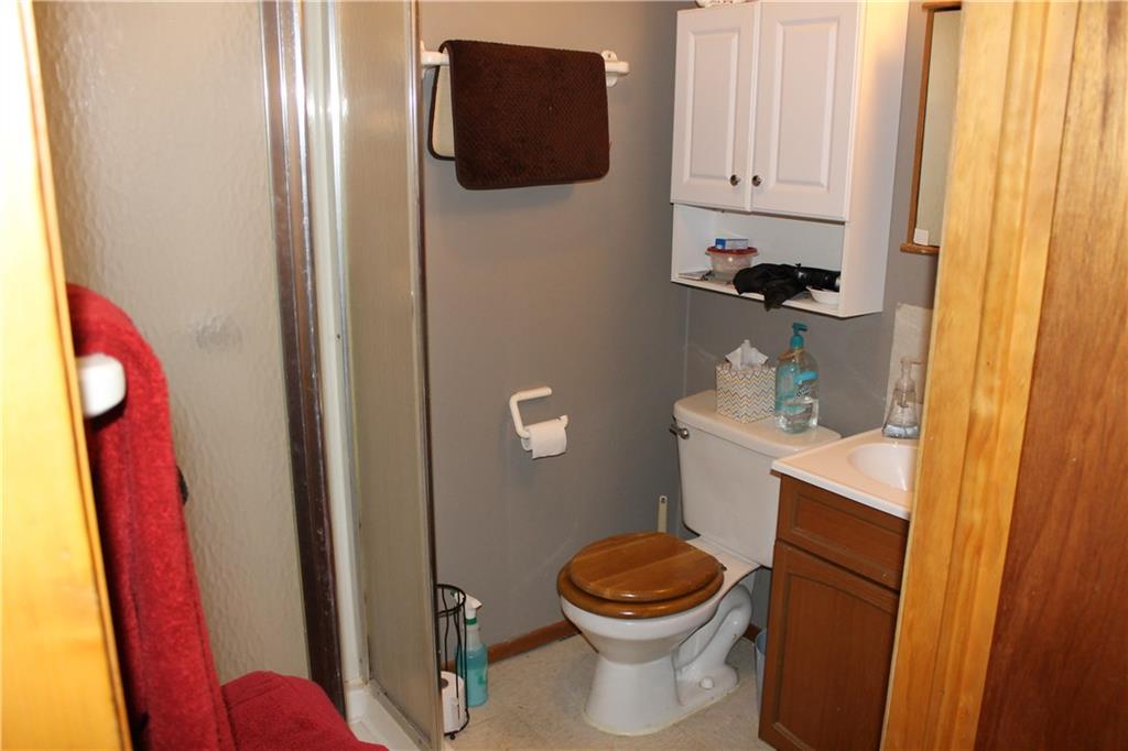 1824 Cowling Road Scottdale, PA 15683 - Photo 16 of 22 Gallery Image 16