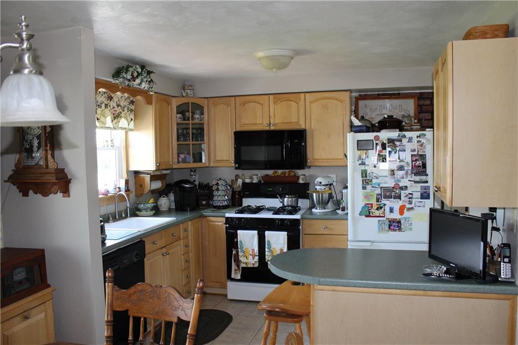 1824 Cowling Road Scottdale, PA 15683 - Photo 4 of 22 Gallery Image 4