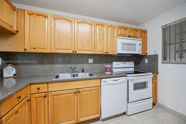 $299,000 | 4525 West 20th Avenue, Unit 123, Hialeah, FL 33012