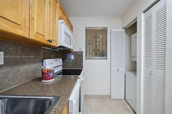 $299,000 | 4525 West 20th Avenue, Unit 123, Hialeah, FL 33012