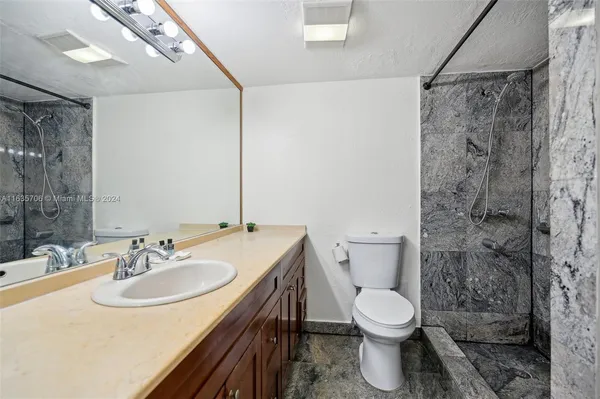 $299,000 | 4525 West 20th Avenue, Unit 123, Hialeah, FL 33012