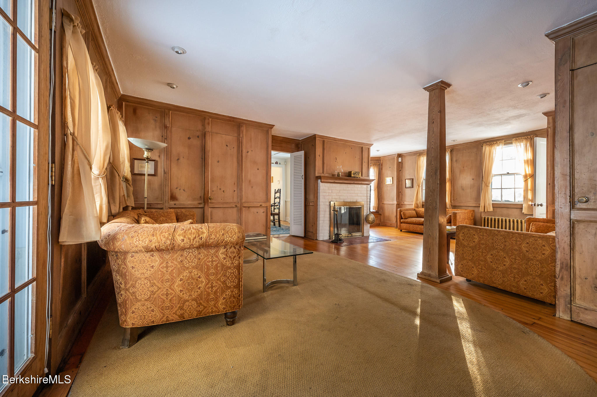 31 Stockbridge Road West Stockbridge, MA 01266 - Photo 13 of 46 Living Room