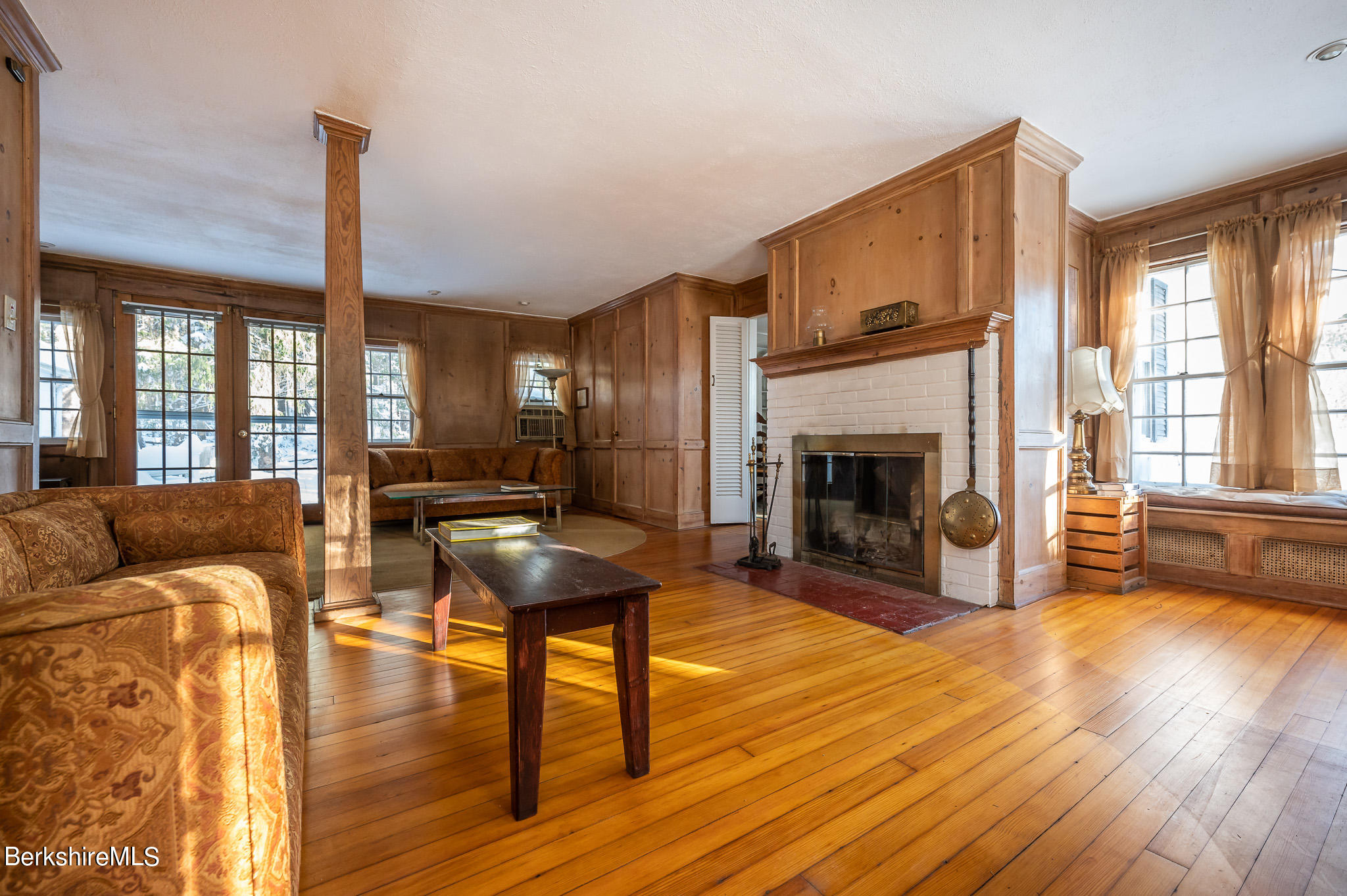 31 Stockbridge Road West Stockbridge, MA 01266 - Photo 14 of 46 Living Room