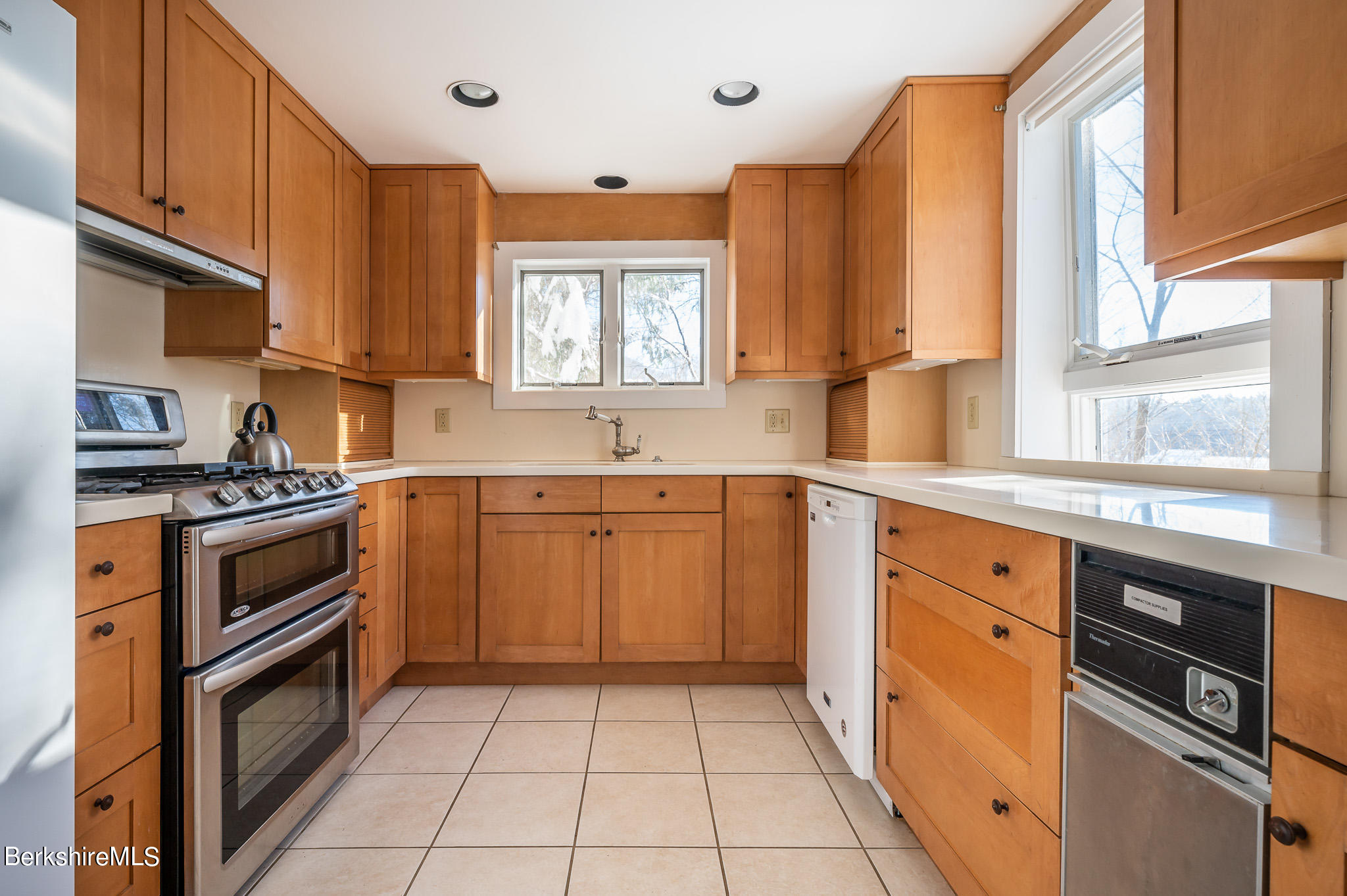 31 Stockbridge Road West Stockbridge, MA 01266 - Photo 17 of 46 Kitchen