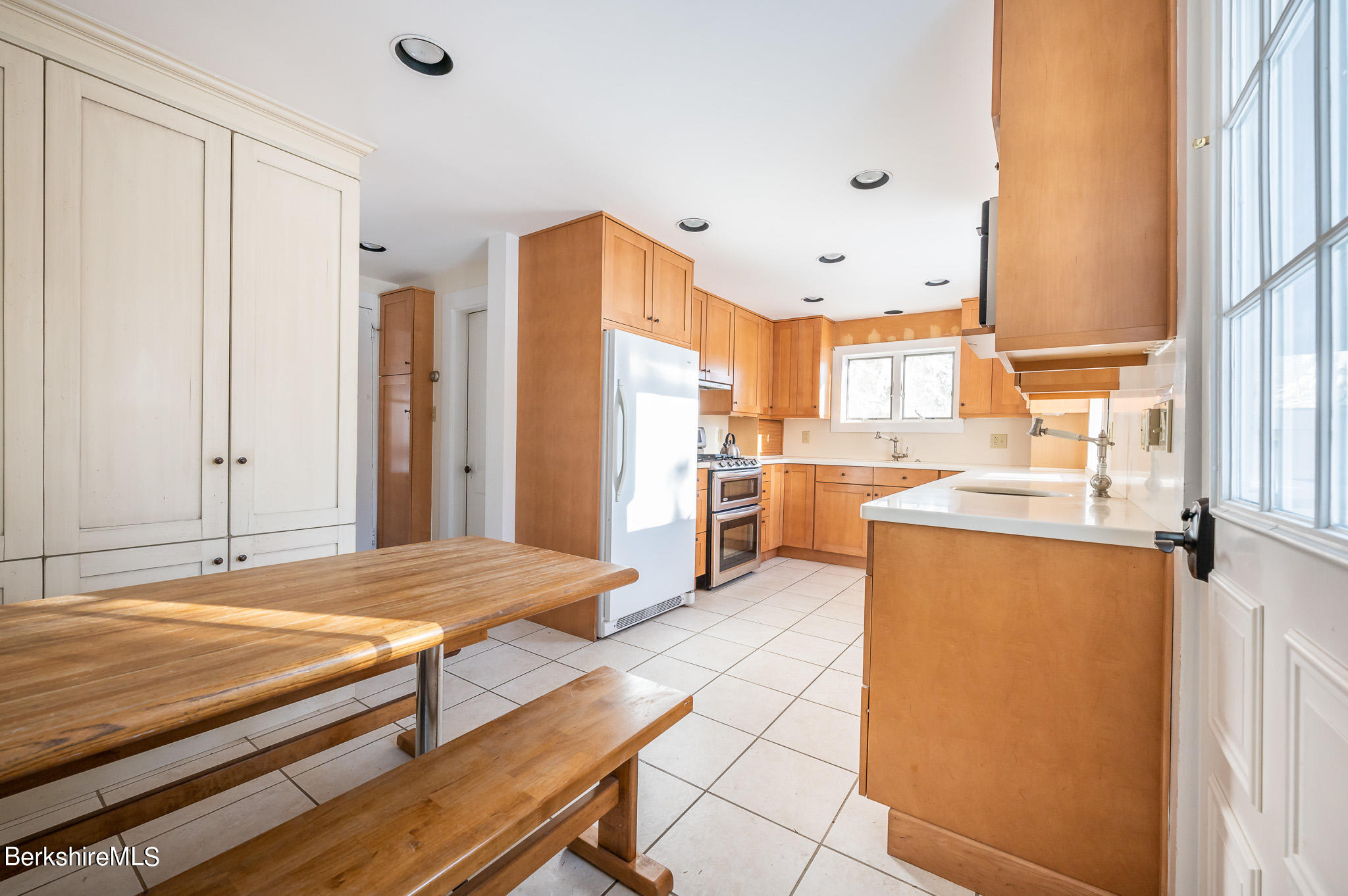31 Stockbridge Road West Stockbridge, MA 01266 - Photo 18 of 46 Eat-In Kitchen