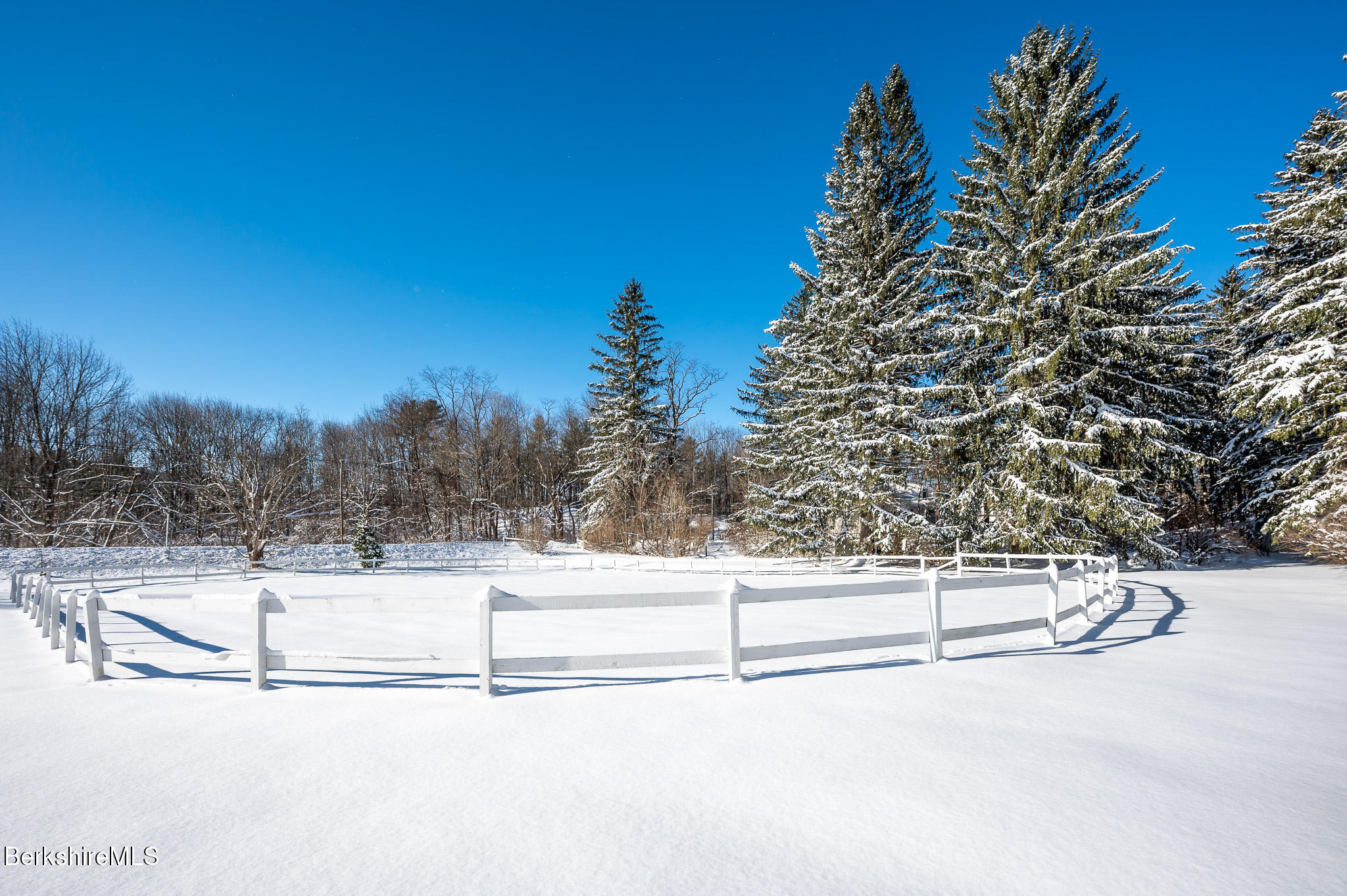 31 Stockbridge Road West Stockbridge, MA 01266 - Photo 7 of 46 Paddock