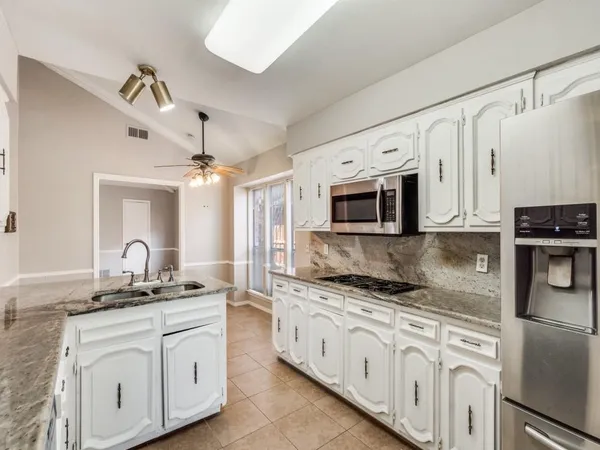 $3,200 | 3312 Appalachian Way, Plano, TX 75075