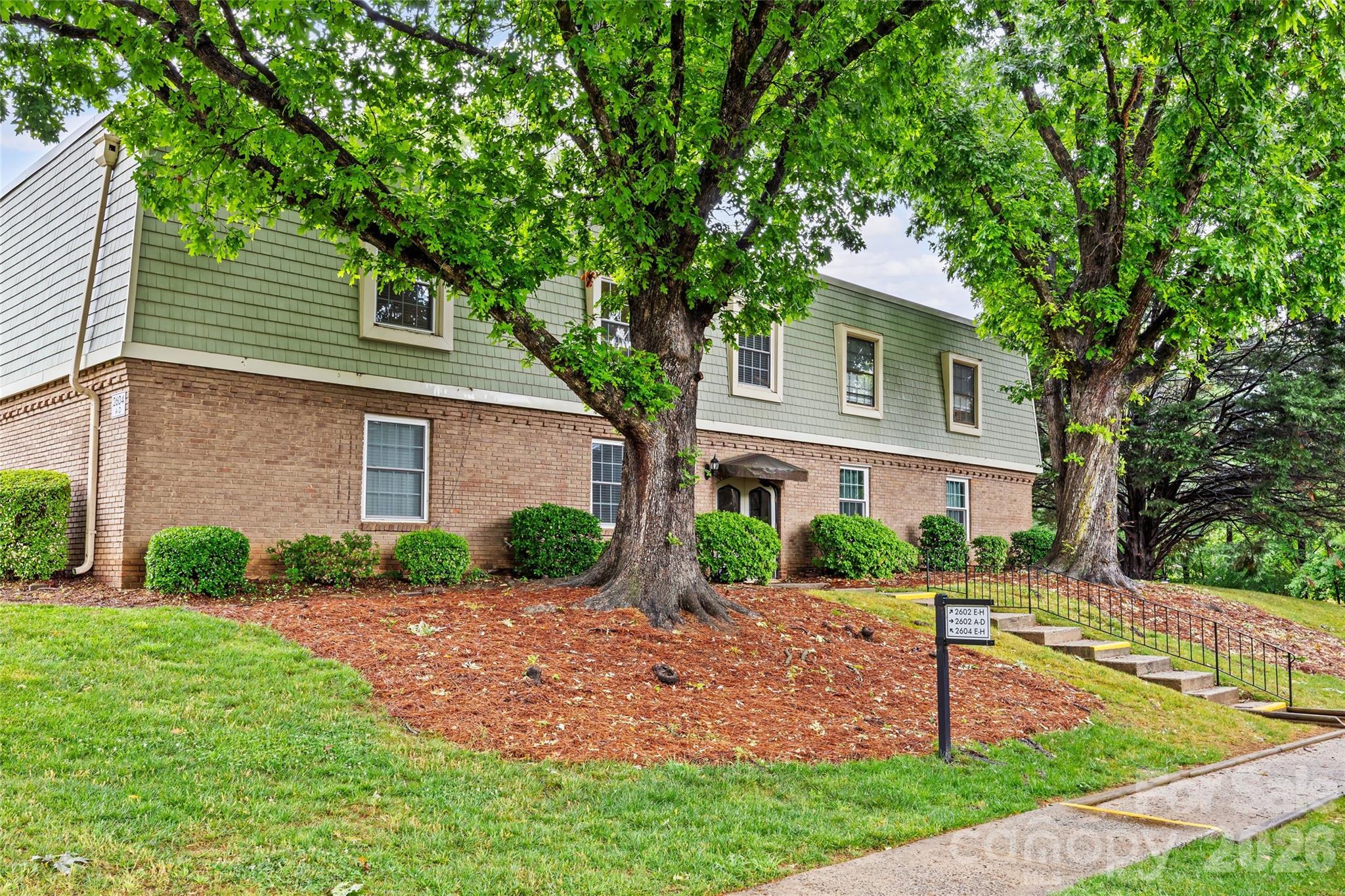 2604 Park Road, Unit D Charlotte, NC 28209 - Photo 2 of 46