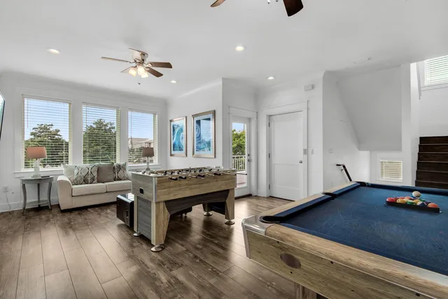 a view of entryway with wooden floor