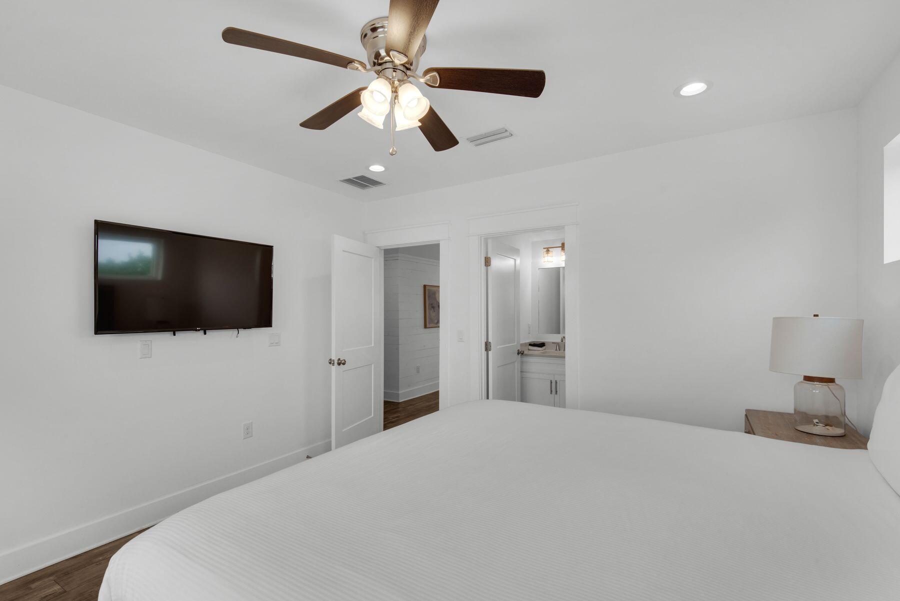 4559 Luke Avenue Destin, FL 32541 - Photo 43 of 60 photo_online_042