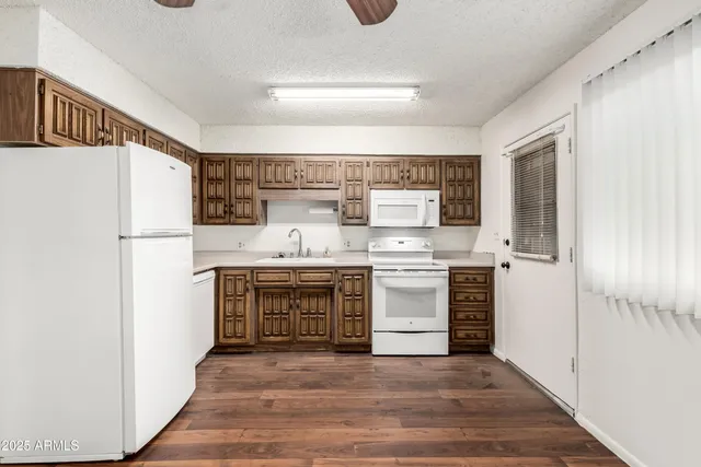 $199,899 | 12820 North 113th Avenue, Unit 5, Youngtown, AZ 85363