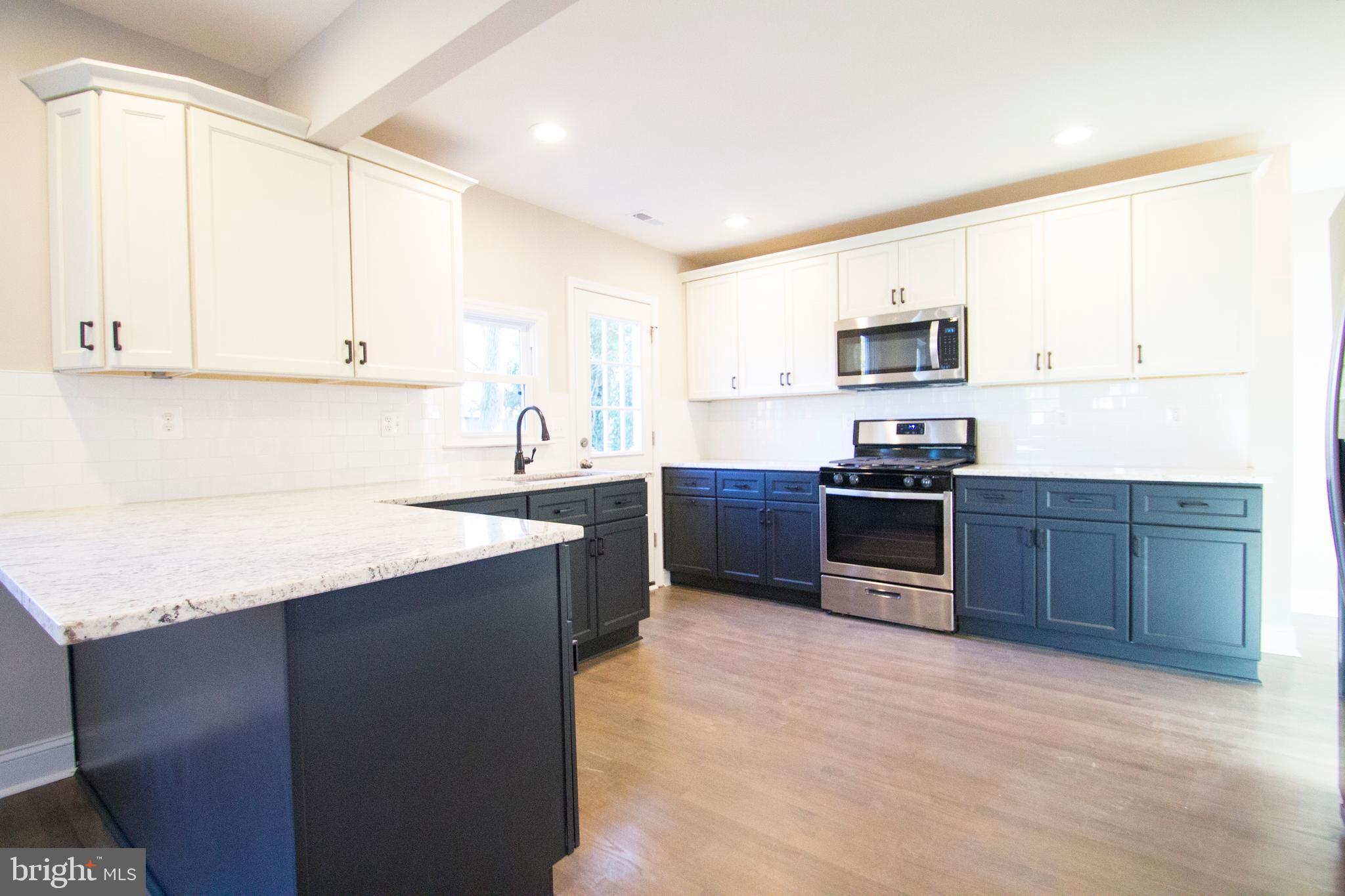 2527 Wendover Road Baltimore, MD 21234 - Photo 3 of 18