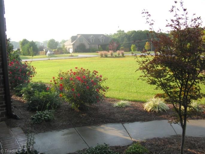 6300 Rylan Court Browns Summit, NC 27214 - Photo 4 of 30 Gallery Image 4