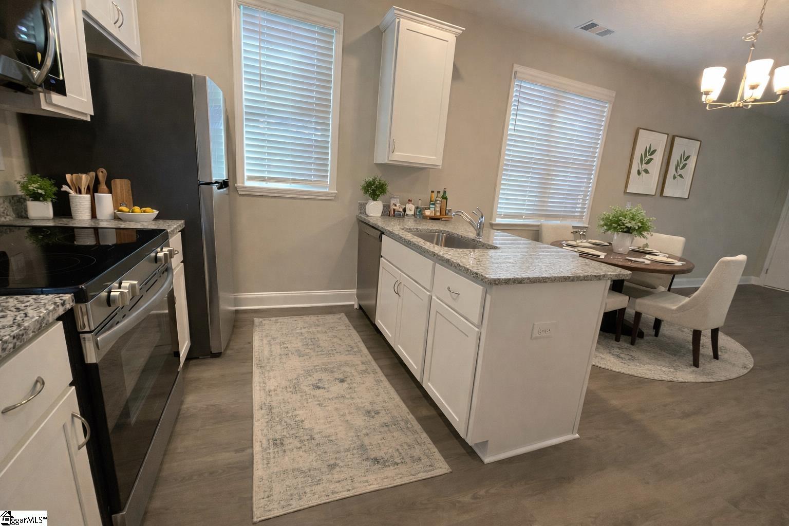 1306 West Bramlett Road Greenville, SC 29611 - Photo 4 of 18