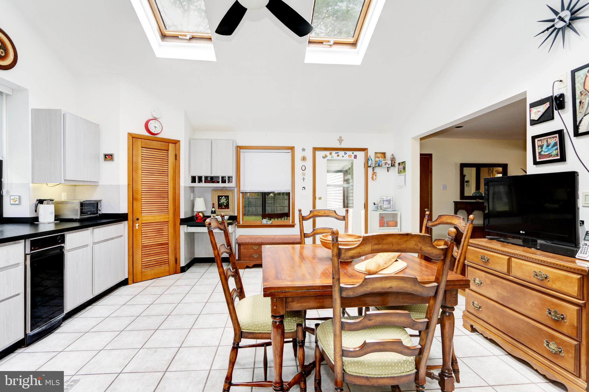 300 East Key Drive Absecon, NJ 08205 - Photo 11 of 40