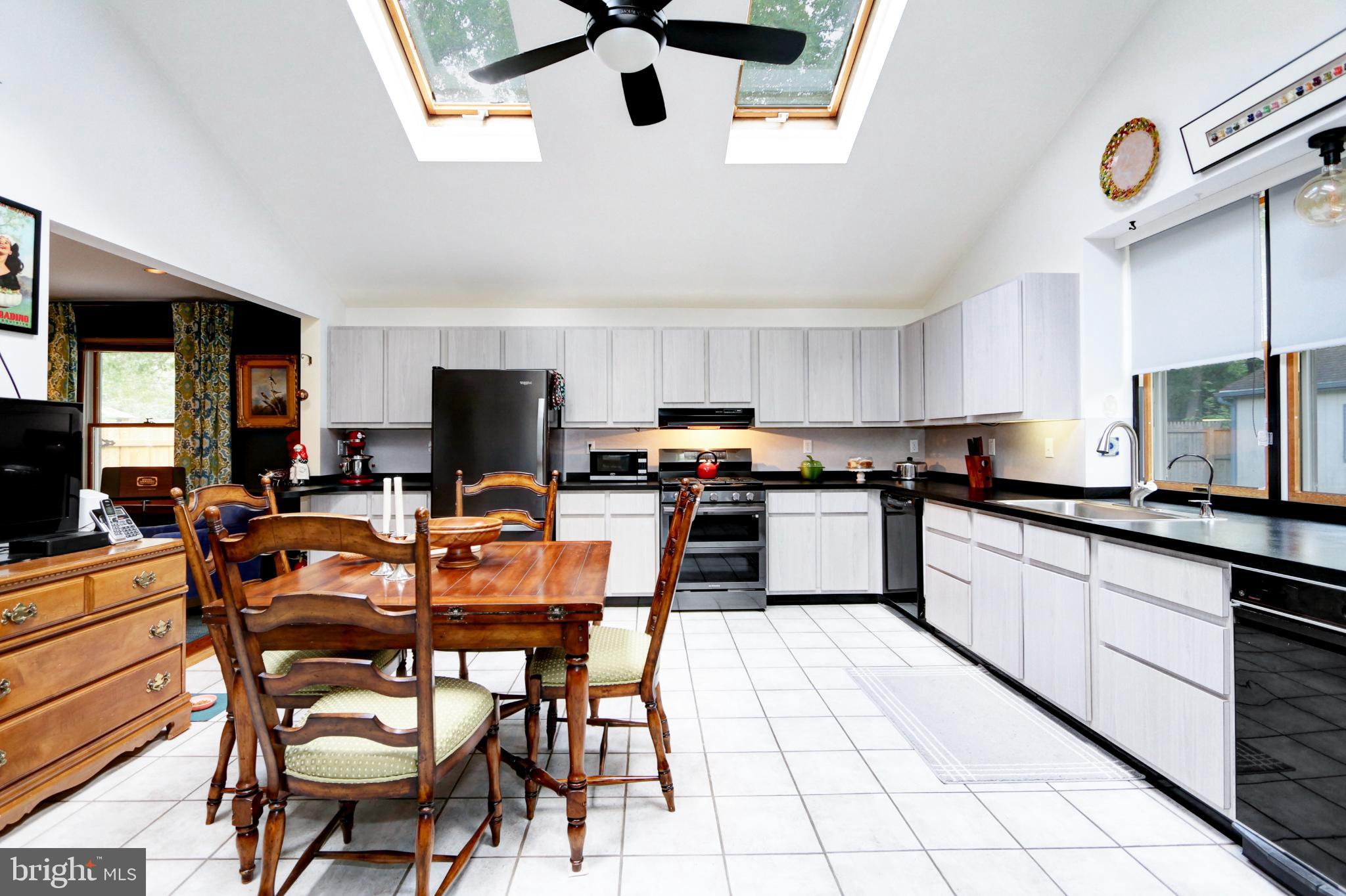 300 East Key Drive Absecon, NJ 08205 - Photo 10 of 40