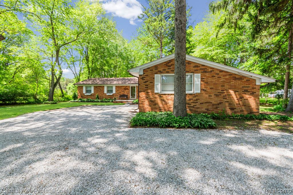 8638 Stone Road Algonac, MI 48001 - Photo 43 of 70