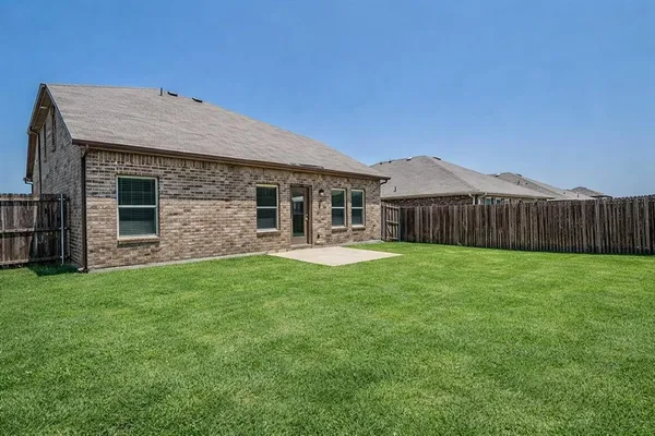 $2,850 | 914 Decker Drive, Fate, TX 75189