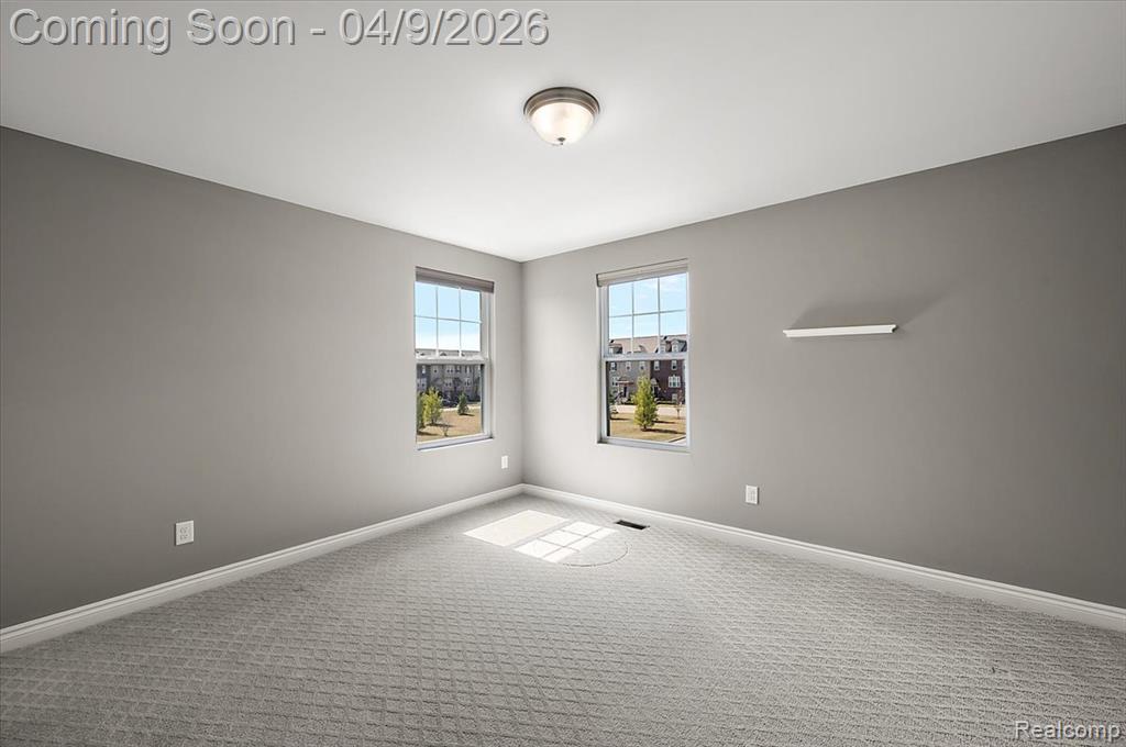 2877 Hartwick Drive Rochester, MI 48307 - Photo 28 of 44