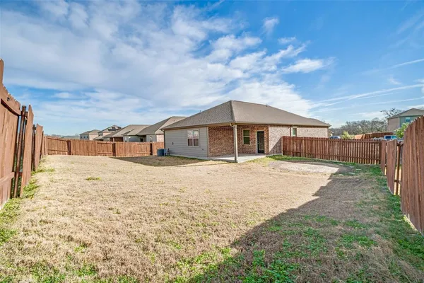 $1,750 | 1608 Kim Loan Drive, Princeton, TX 75407