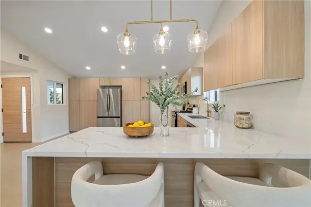 $729,999 | 18640 Kimbrough Street, Canyon Country, CA 91351