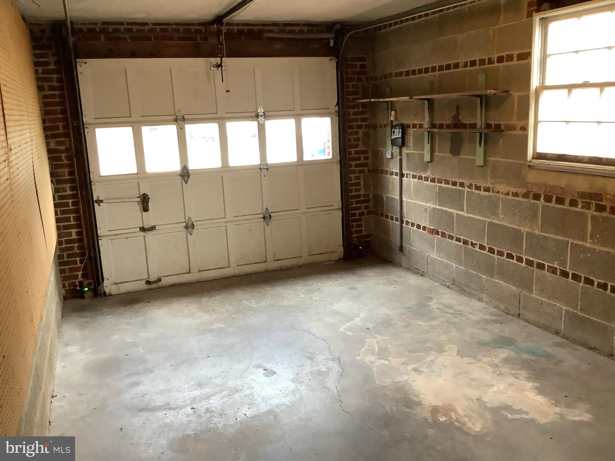 5702 Ogden Road Bethesda, MD 20816 - Photo 20 of 23 a view of a garage