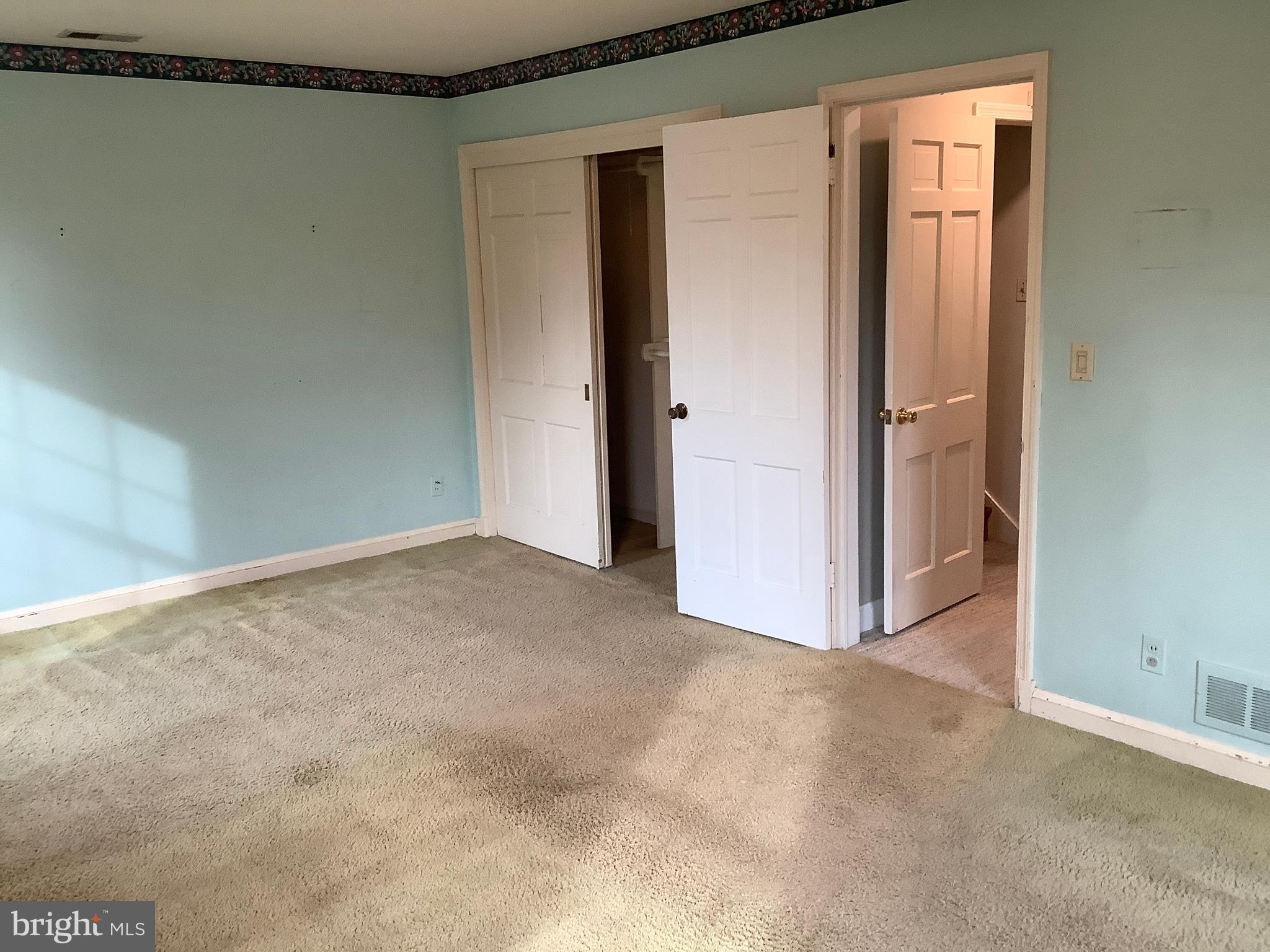 5702 Ogden Road Bethesda, MD 20816 - Photo 10 of 23 a view of a room with an empty space