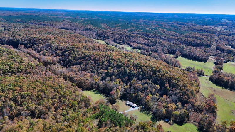 0 Kilburn Hollow Road Waynesboro, TN 38485 - Photo 3 of 27 a view of city and mountain
