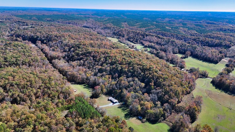 0 Kilburn Hollow Road Waynesboro, TN 38485 - Photo 4 of 27 a view of a city with a mountain