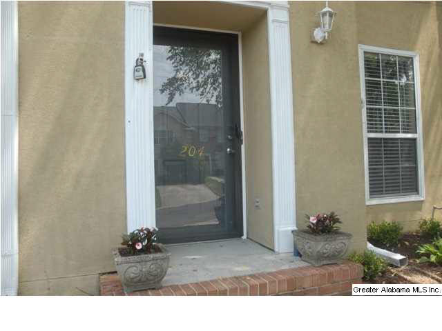 204 Ridge Park Circle Birmingham, AL 35216 - Photo 2 of 18