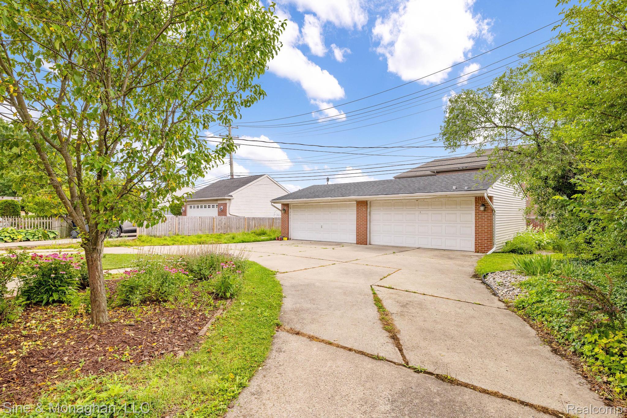 679 Neff Road Grosse Pointe, MI 48230 - Photo 43 of 78 679 Neff Rd-41.jpg