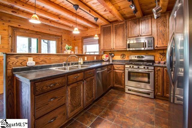 125 Hoyt Anderson Road Pickens, SC 29671 - Photo 9 of 36
