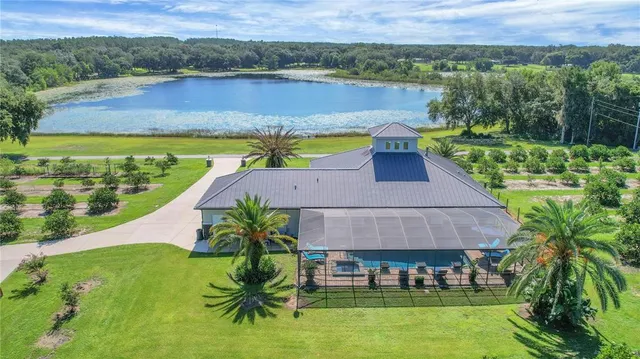 $1,399,999 | 16982 Southeast Highway 42, Weirsdale, FL 32195