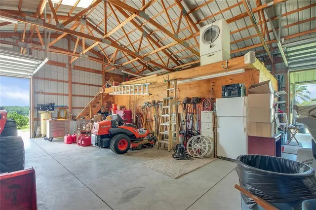 $1,399,999 | 16982 Southeast Highway 42, Weirsdale, FL 32195