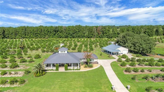 $1,399,999 | 16982 Southeast Highway 42, Weirsdale, FL 32195