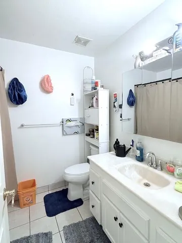 $875,000 | 284 West Lexington Avenue, Fresno, CA 93711