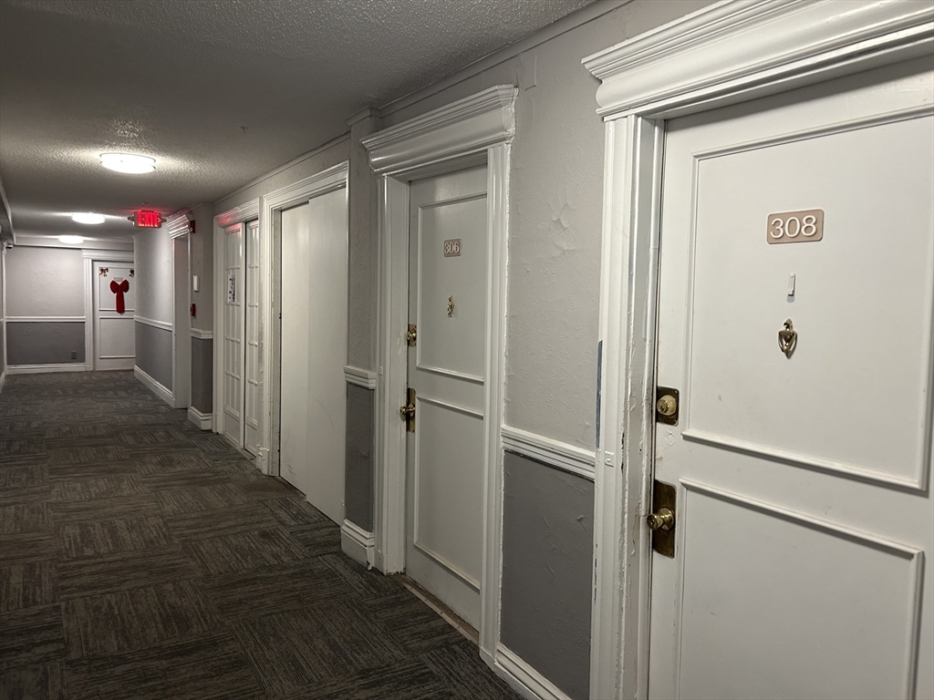 285 Lynn Shore Drive, Unit 308 Lynn, MA 01902 - Photo 2 of 11 a view of elevator