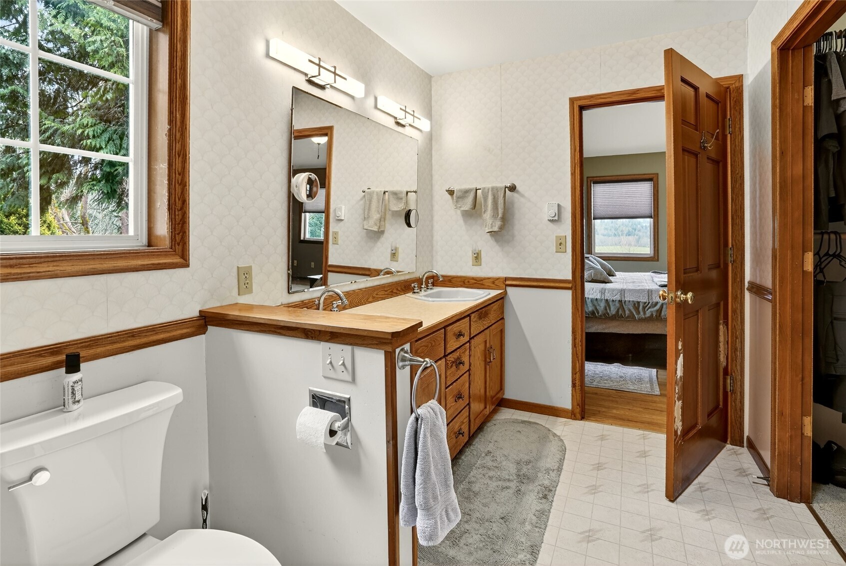 20070 Park Ridge Lane Sedro-Woolley, WA 98284 - Photo 12 of 40 a bathroom with a sink a toilet and shower