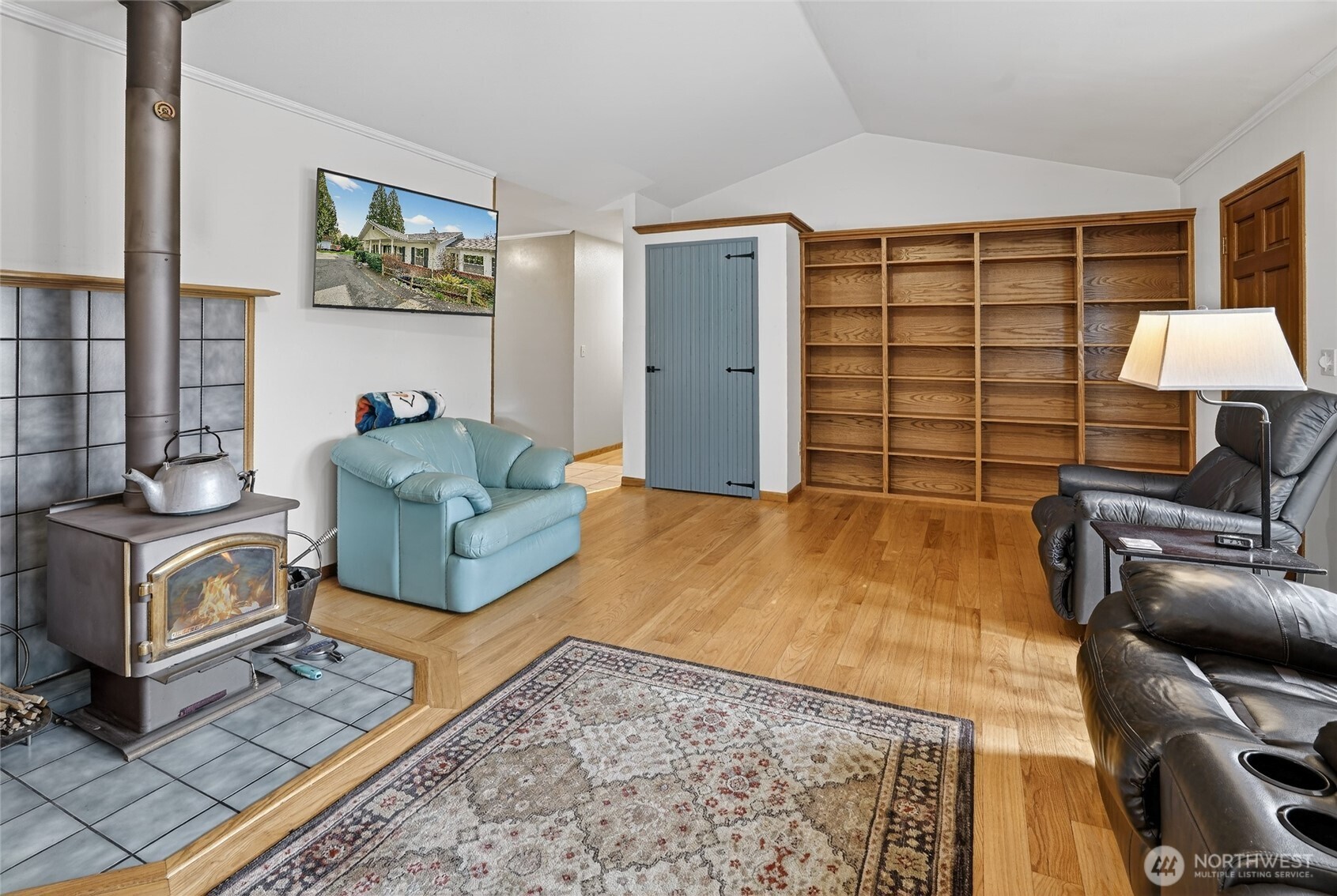 20070 Park Ridge Lane Sedro-Woolley, WA 98284 - Photo 6 of 40 a bedroom with furniture and a rug