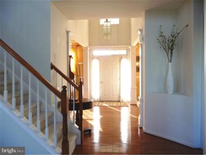 17 Hummingbird Lane Newark, DE 19711 - Photo 2 of 24