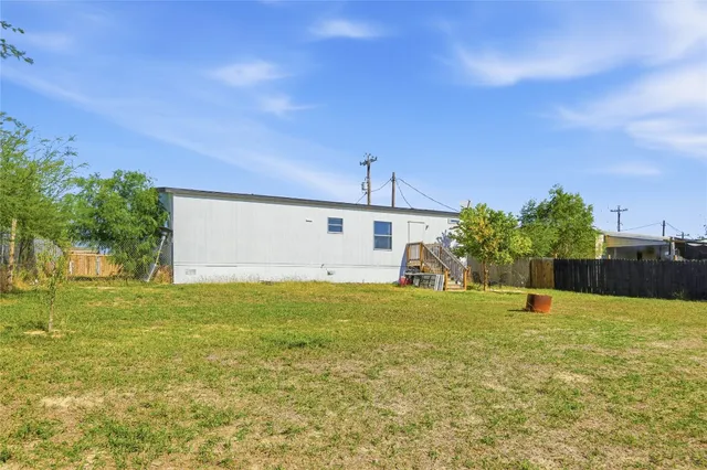 $285,000 | 848 Railyard Drive, Kyle, TX 78640