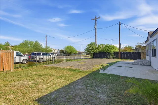$285,000 | 848 Railyard Drive, Kyle, TX 78640