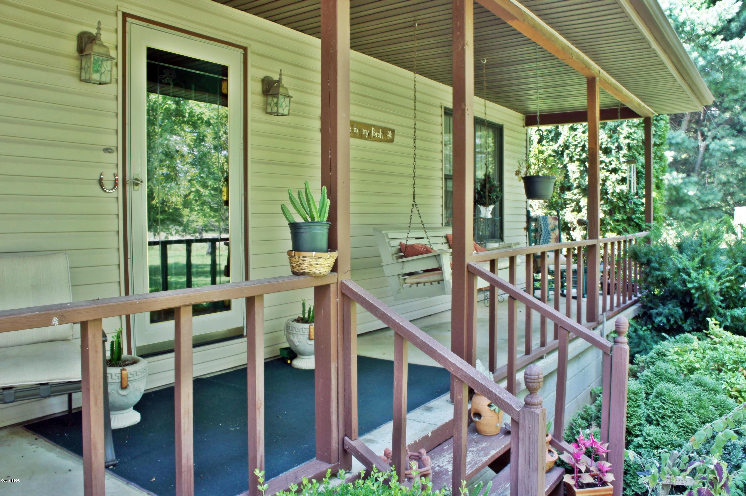 4296 Upper Salem Road Metropolis, IL 62960 - Photo 3 of 38